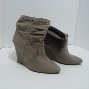 BCBG eneration tan wedge ankle booties size 7